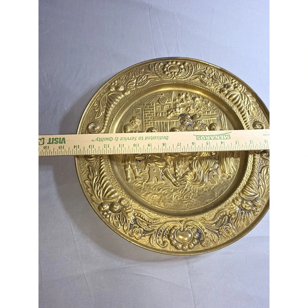 Vintage Brass Tavern Scene Wall Hanging Plate Embossed Repousse Pub Decor 14in